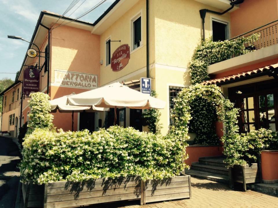 Albergo Ristorante Bergallo Tovo San Giacomo エクステリア 写真